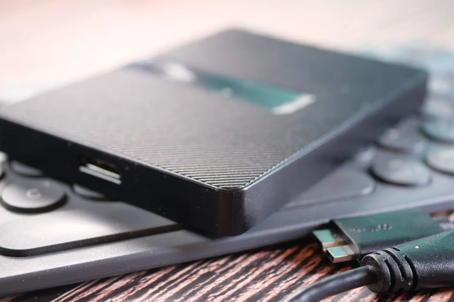 Jak wybrać odpowiedni dysk SSD do komputera - porównanie parametrów technicznych